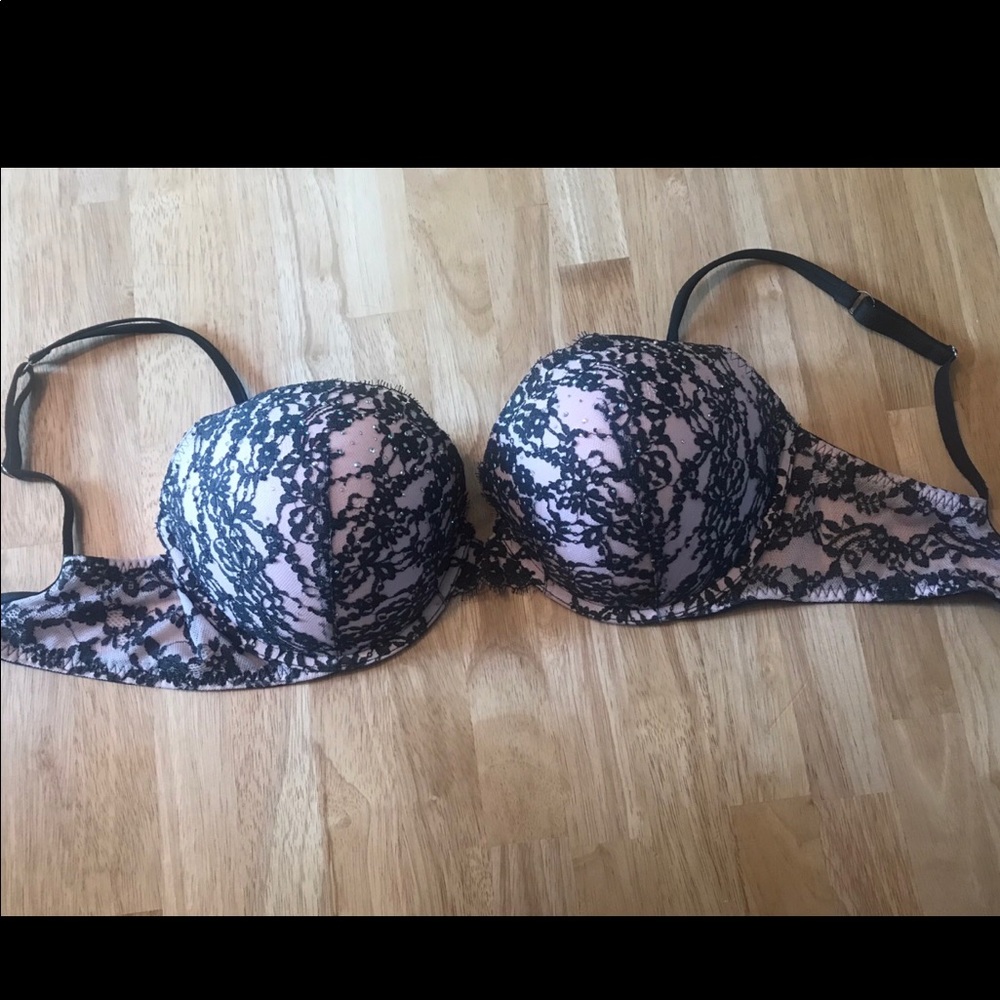 36DD Victoria Secret Very Sexy Push-Up Bra